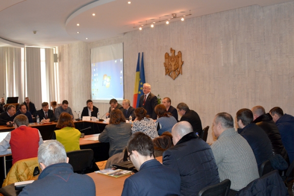 moldova-conference-28139AF2F-C31B-FF9E-197C-7E3C132DBF8C.jpg